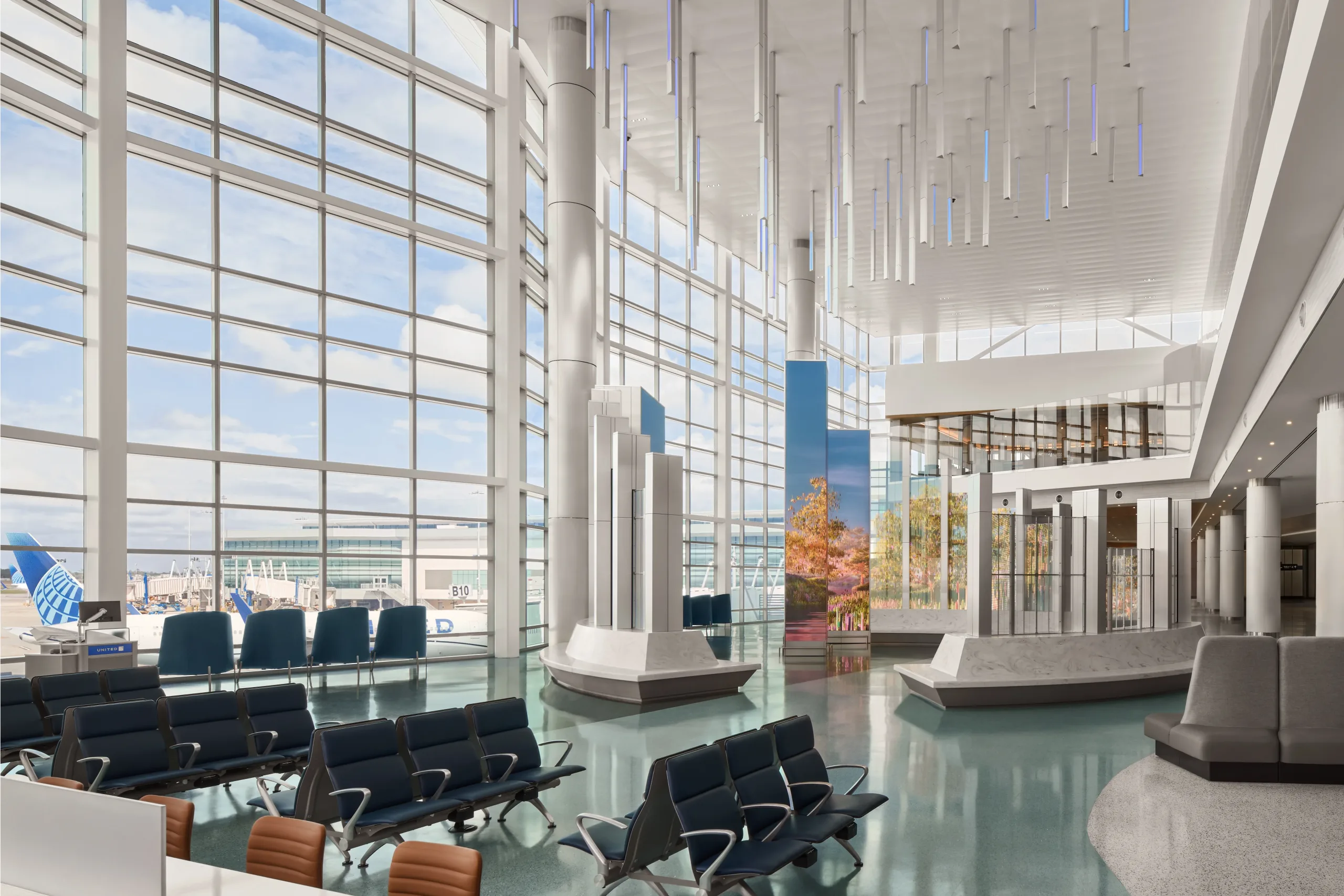 United Airlines opens expanded terminal facilities at Houston airport
