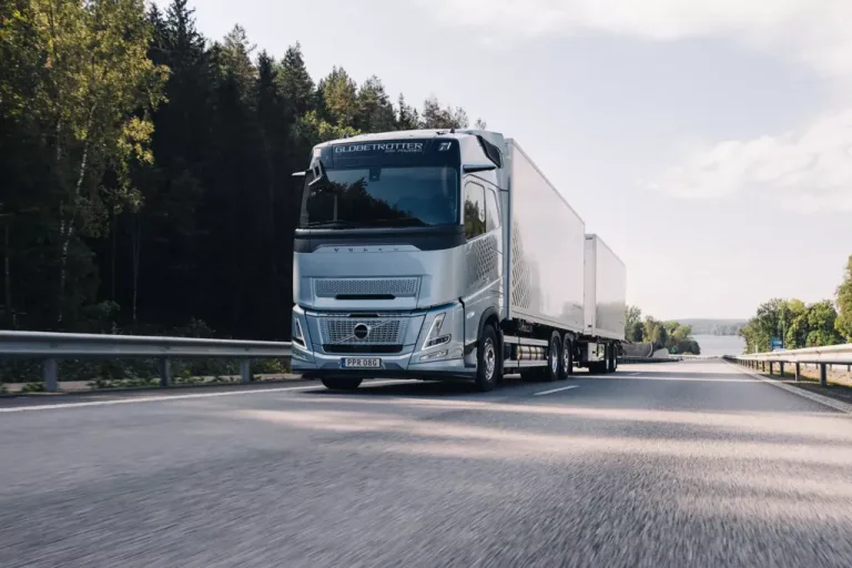 Volvo Trucks secures major order for gas-powered vehicles