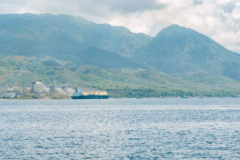 MISC accepts PETRONAS award for five LNG carrier charters