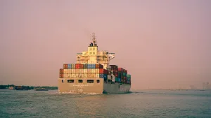 China Shipbuilding reports surge in new orders driven by containership contracts